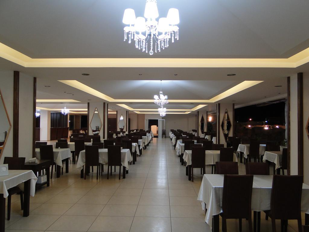 Gumus Hotel Arsuz Екстериор снимка