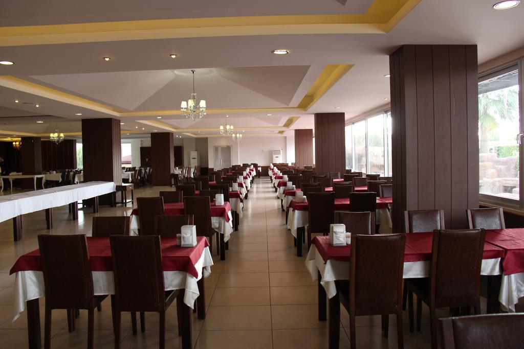 Gumus Hotel Arsuz Екстериор снимка